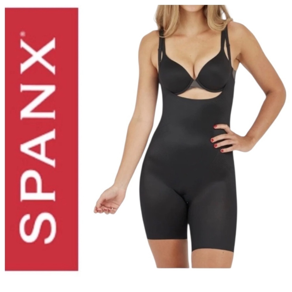 SPANX Black Thinstincts 2.0 Firm Control Open-Bust Bodysuit Size Medium NWOT